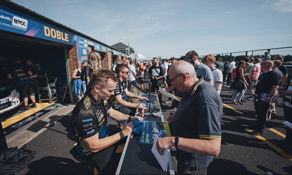 Croft System Q BTCC VIP Race Day